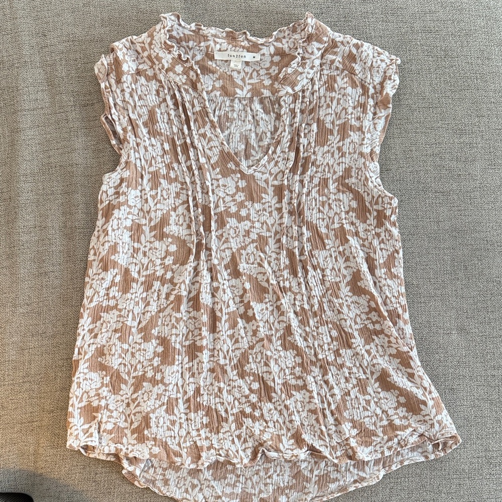 Fun2fun Floral Tan Sleeveless Blouse